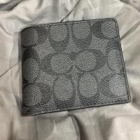 ราคา กระเป๋าสตางค์ coach มือสอง ของแท้ (1804550572)