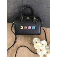 ราคา Coach แท้ ✔️ Coach หมอน 6" ลาย Pac-man | Coach Micro Bennett Satchel with Pac-man Animation (2353991298)