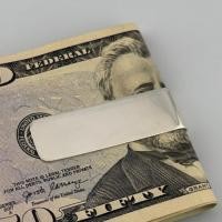 ราคา Marbella.bkk กระเป๋าสตางค์ แบบคลิปหนีบ คลิปหนีบเงิน ที่หนีบธนบัตร Money Clip เงินแท้ รุ่น Raphael M (27273195911)