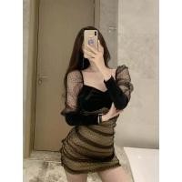 ราคา เดรสซีทรูผ้าตาข่าย ต่อผ้ากำมะหยี่อัดจีบอก แขนยาว (3214491425)