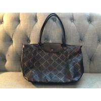 ราคา SALE!!!! Longchamp size m หูยาว ของแท้แน่นอน สภาพยังสวย ไม่มีตำหนิหนักค่ะ (7744047549)