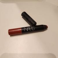 ราคา ลิปสติก NARS Velvet Matte Lip Pencil สี Dolce Vita (23142072533)
