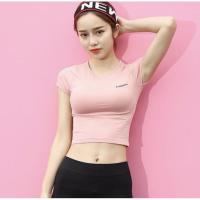 ราคา เสื้อครอปสปอร์ตแขนสั้น เสื้อออกกำลังกาย ผ้านิ่มลื่นใส่สบาย (2346010974)