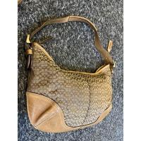ราคา พร้อมส่ง**กระเป๋าผ้าสะพายไหล่ COACH แท้มือสอง (16506076993)