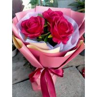 ราคา ดอกไม้ประดิษฐ์ ดอกกุหลาบ กระดาษห่อและโบว์คละสีมอบแสดงความยินดี ปัจฉิม รับปริญญา (29330066371)