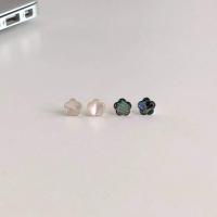 ราคา Winterwinter Jewelry Silver925 : เครื่องประดับเงินแท้ เงินแท้925 ต่างหูเงินแท้ ต่างหูเปลือกหอยมุก รูปดอกไม้ ( 8 mm ) (6282287964)