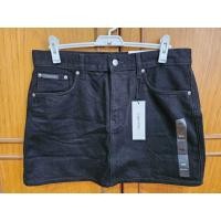 ราคา กระโปรงยีนส์ Calvin Klein สีดำ เอว34" ของใหม่ แท้ (26635151990)