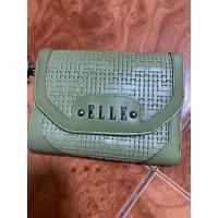 ราคา กระเป๋าสตางค์ใบสั้นมือสอง elle (22247631181)