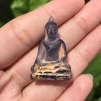 ราคา พระแก้วหินแกะ กรุฮอดปิดทองเก่า เชียงใหม่ สีม่วง (23484696579)