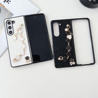 ราคา เคสโทรศัพท์ กันกระแทก แบบฝาพับ พร้อมสายโซ่คล้อง ประดับลูกไม้ สําหรับ Samsung Galaxy Z Fold 5 Bling PC Samsung Z Fold5 (22178726229)