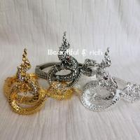 ราคา เครื่องประดับชุดไทย กำไลพญานาค สีทอง สีรมดำ สีเงินขาว รุ่นประดับพลอยขาว (ราคาต่อ 1 วง ) (22955207239)