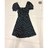 ราคา ❗️❗️Used❗️❗️มือ2เดรสลายดอกเดซี่ Jaspal XS S ใส่ได้คะ มัดโบว์ตรงหน้าอกตามขนาด ด้านหลังเป็นสม๊อค ซิปข้างคะ ผ้ามีTexture (22789763528)