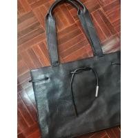 ราคา กระเป๋าหนังแท้สีดำ แบรนด์ Liz Claiborne ช่องใช้งานเยอะ (17144596350)