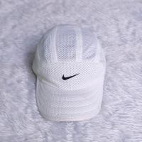 ราคา หมวกมือสองของแท้ Nike ฟรีไซส์ ปรับสายได้ สีขาว (12026856703)