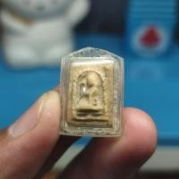 ราคา แม่นางกวัก พิมพ์เล็ก หลวงพ่อกวย ชุตินธโร วัดโฆสิตาราม (บ้านแค) จ.ชัยนาท เนื้อผงน้ำมัน (26905946613)