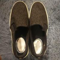 ราคา สลิปออน Michael Kors (18889199202)