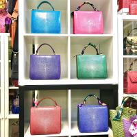 ราคา กระเป๋าสะพายปลากระเบนเเท้ กระเป๋าสะพายผู้หญิงหนังปลากระเบนขัดเงา (4045603558)