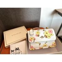 ราคา COACH COACH Klare Ladies Flower Flap Crossbody Bag Chain Bag Organ Bag (47800177441)