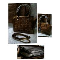 ราคา กระเป๋าสะพาย Coco London แท้ พร้อมถุงผ้า (584519458)