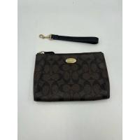 ราคา Coach Wristlet Brown แท้ มือสอง (47200426582)