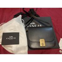 ราคา COACH กระเป๋ารุ่น Hutton Saddle สีดำ (8556626164)