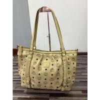 ราคา MCM Shopping bag size M ฐาน 12” สีเบจ (21445429820)