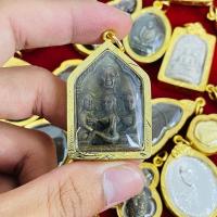 ราคา AG-0661 ขุนแผนอุ้มนาง สามนาง หลัง ยันต์ (27330414440)