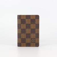 ราคา CO231212115] Lv / Flap Card Holder (25605056069)