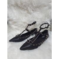 ราคา แท้✌️ไซส์ 39 Valentino rockstud flats พื้นหนัง รองเท้าแบรนด์เนมมือสอง (22904326601)