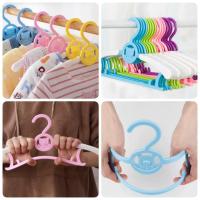 ราคา ไม้แขวนผ้าเด็ก แพค5อัน แข็งแรง ปรับขนาดได้ (2318933048)