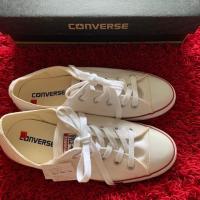 ราคา Converse รองเท้า ของแท้ มือ 1 (งดต่อ) ไม่เคยใส่ ส่งต่อราคาถูกคะ (6425404515)