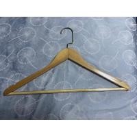 ราคา ไม้แขวนเสื้อไม้ราคาถูก(สินค้ามือสองนะคะ) (23178857313)