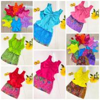 ราคา เสื้อคอกระเช้าโบว์หลัง+ผ้าถุง (1894807170)