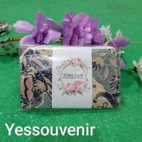 ราคา ETHNIC ROSES BATIK ZIPPER WALLET WEDDING SOUVENIR (1 PACK CONTAINS 100 ชิ้น) (41273623338)