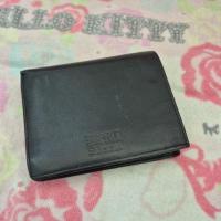 ราคา กระเป๋า สตางค์ ผู้ชาย ใบสั้นหนังนิ่มสีดำ esprit (28923358421)