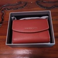 ราคา Preloved Mini Wallet Charles and Keith (27665276591)