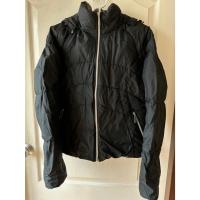 ราคา เสื้อกันหนาว Nike แท้!!! มือสอง!! Nike อก 38 ยาว 22 ไม่มีตำหนิ สวยมาก ฮูดถอดได้ (26226278734)