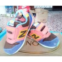ราคา รองเท้าเด็ก New Balance มือ2 (3803496457)