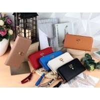 ราคา ❣️Lyn Wristlet Wallet กระเป๋าสตางค์ใบยาวซิปรอบ หนัง PU. ภายในมีช่องใส่บัตร ธนบัตร และช่องซิปใส่เหรียญ (9814407380)