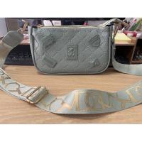 ราคา กระเป๋าสะพายข้างสีเขียว เหนี่ยวทรัพย์** ส่งฟรี!!!! (8225330162)