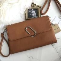 ราคา Parfois Clutch Bag (Outlet) กระเป๋าแบรนด์เนม (1462495859)