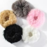 ราคา ยางมัดผมขนนก สรันชี่ *สุ่มสี* (40374749599)