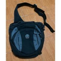 ราคา กระเป๋ากล้องสะพายสายเดี่ยว TAMRAC รุ่น Velocity 7x สภาพมากกว่า 85% (28986900268)