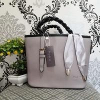 ราคา กระเป๋าถือ Pedro สีเทา (46350941977)