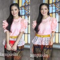 ราคา Siampasinเสื้อลูกไม้ประยุกต์ ร.5 ผ้าลูกไม้นิ่ม อก 32-36, 34-38, 38-40, 40-42 นิ้ว สีโอรส แขนสั้น แขนชั้นแบบ ร5 Blouse (16993850307)