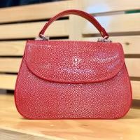 ราคา กระเป๋าสะพายหนังปลากระเบน ปลากระเบนขัดเงา กระเป๋าสะพายหนังแท้ หนังปลากระเบนแท้ (6544275758)