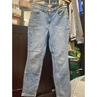 ราคา กางเกงยีนส์แบรนด์เนมสียีนส์กลาง (27542678317)