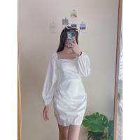 ราคา Thesky_style เดรสผ้าซาร่าแขนยาว ช่วงคอเว้า (22019547558)