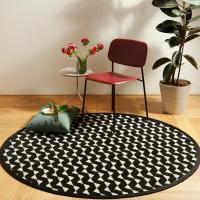 ราคา PDM เสื่อกลมอเนกประสงค์ ลาย Stride (Round) Black-White 120x120 cm. (8802055701)