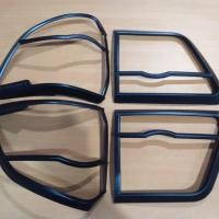 ราคา Grand Fortuner 2012-2015 ด้านหลังสีดําด้าน Garnish (42074557919)